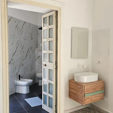 Appartement 4 Balconi A Carlo Iii & Garage Naples